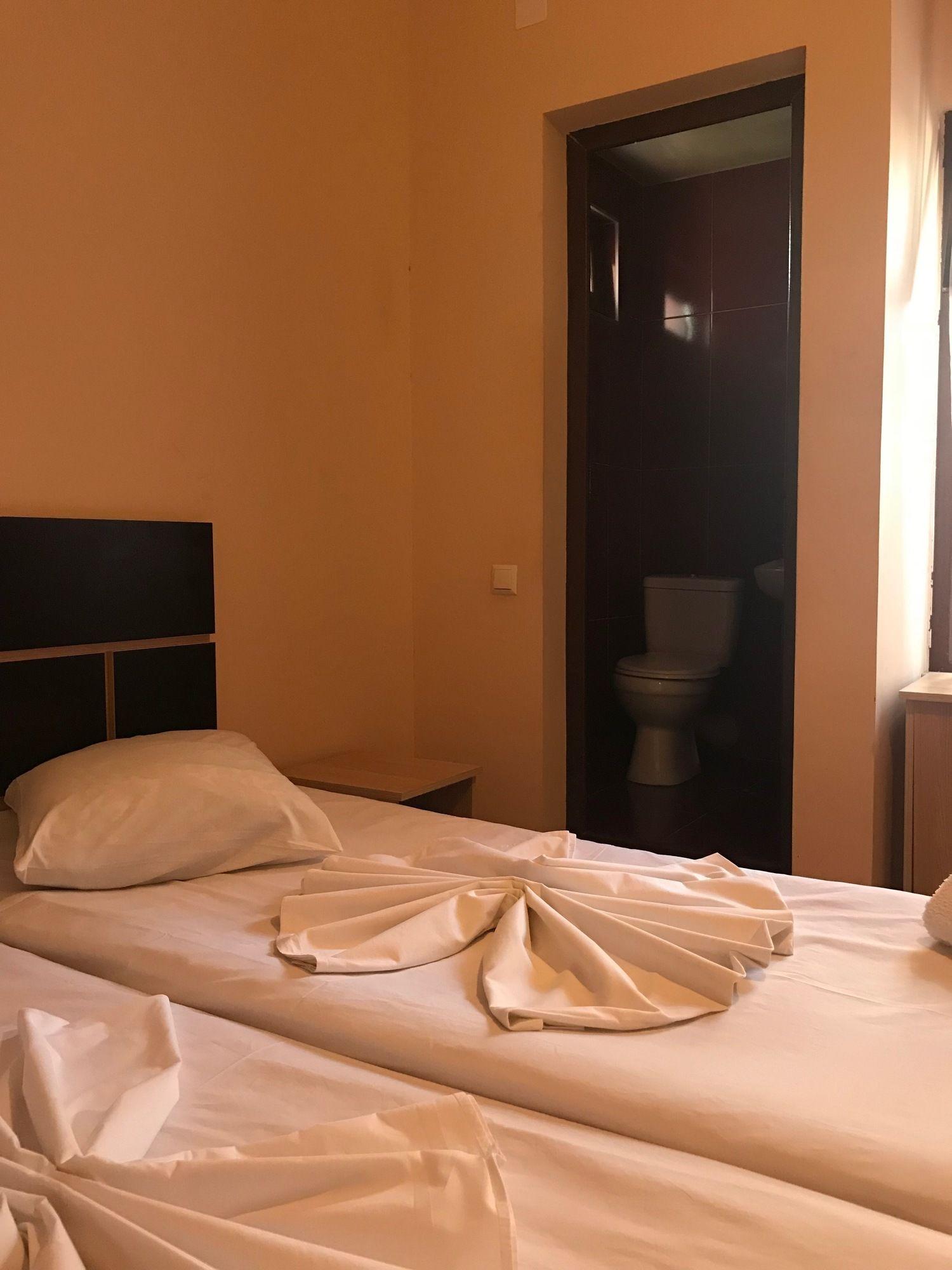 Holiday House Батумі Екстер'єр фото