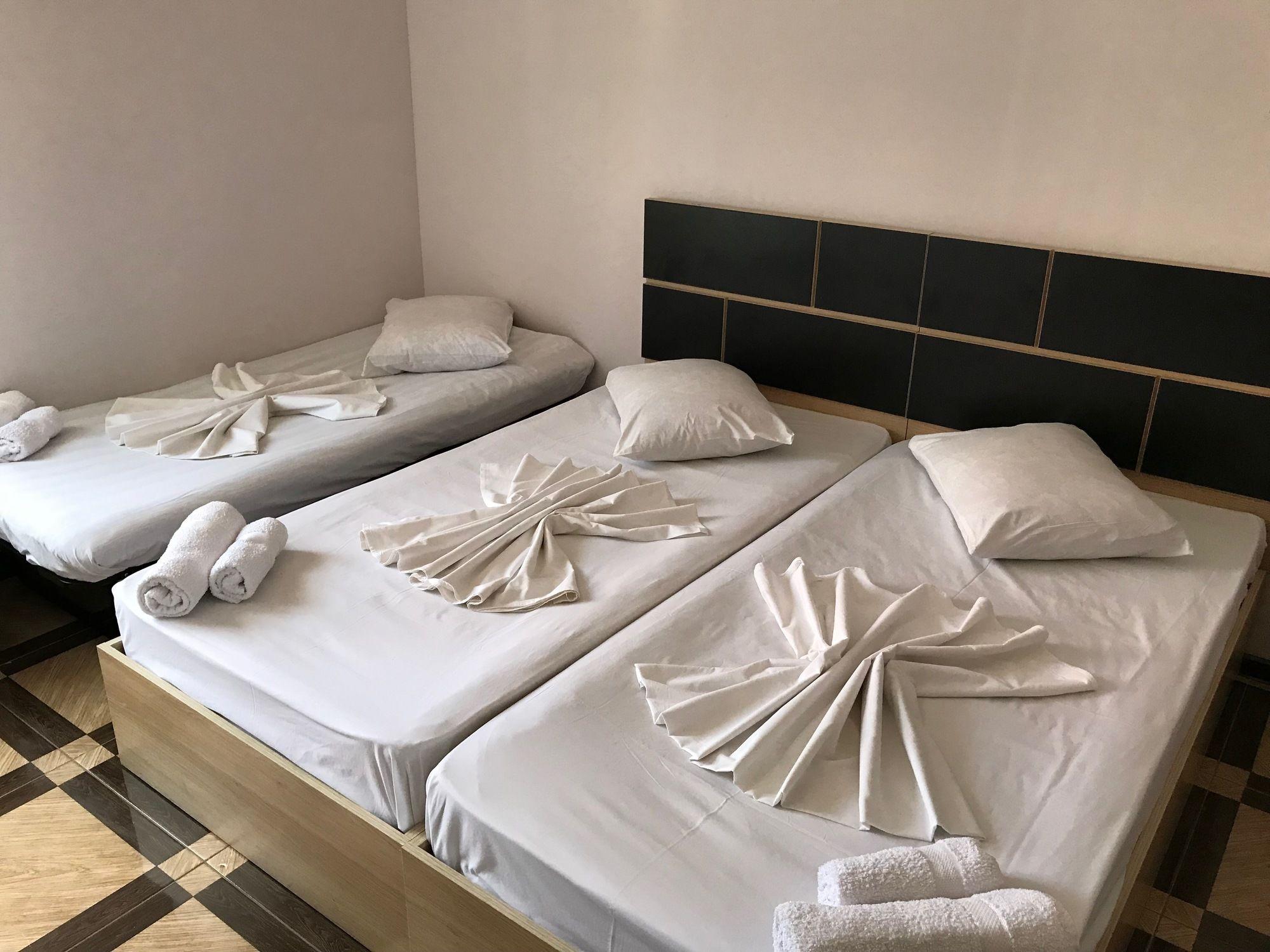 Holiday House Батумі Екстер'єр фото