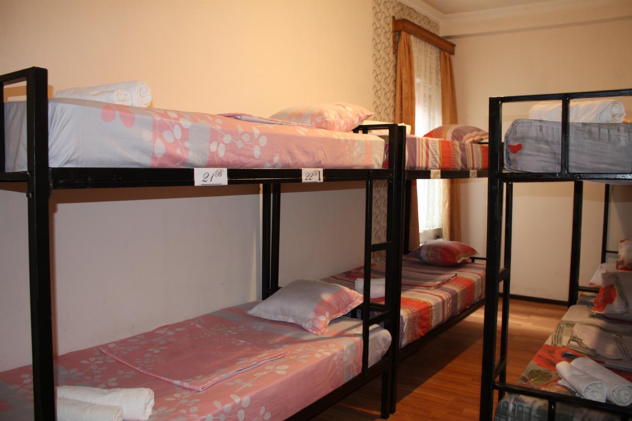 Holiday House Батумі Екстер'єр фото