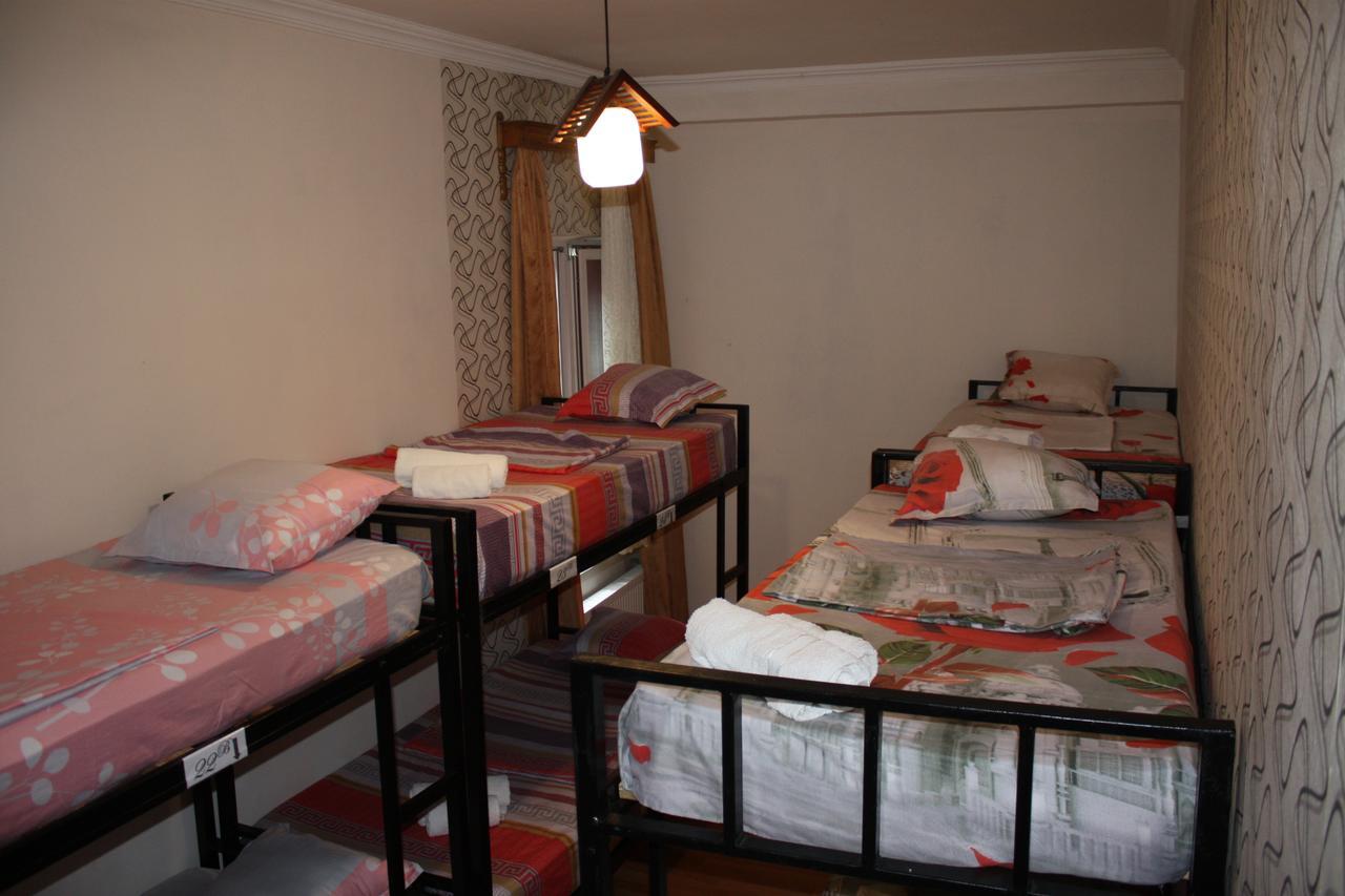 Holiday House Батумі Екстер'єр фото